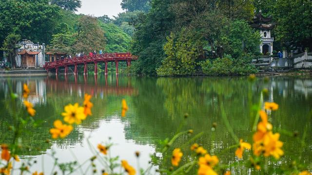 Hoàn Kiếm Lake